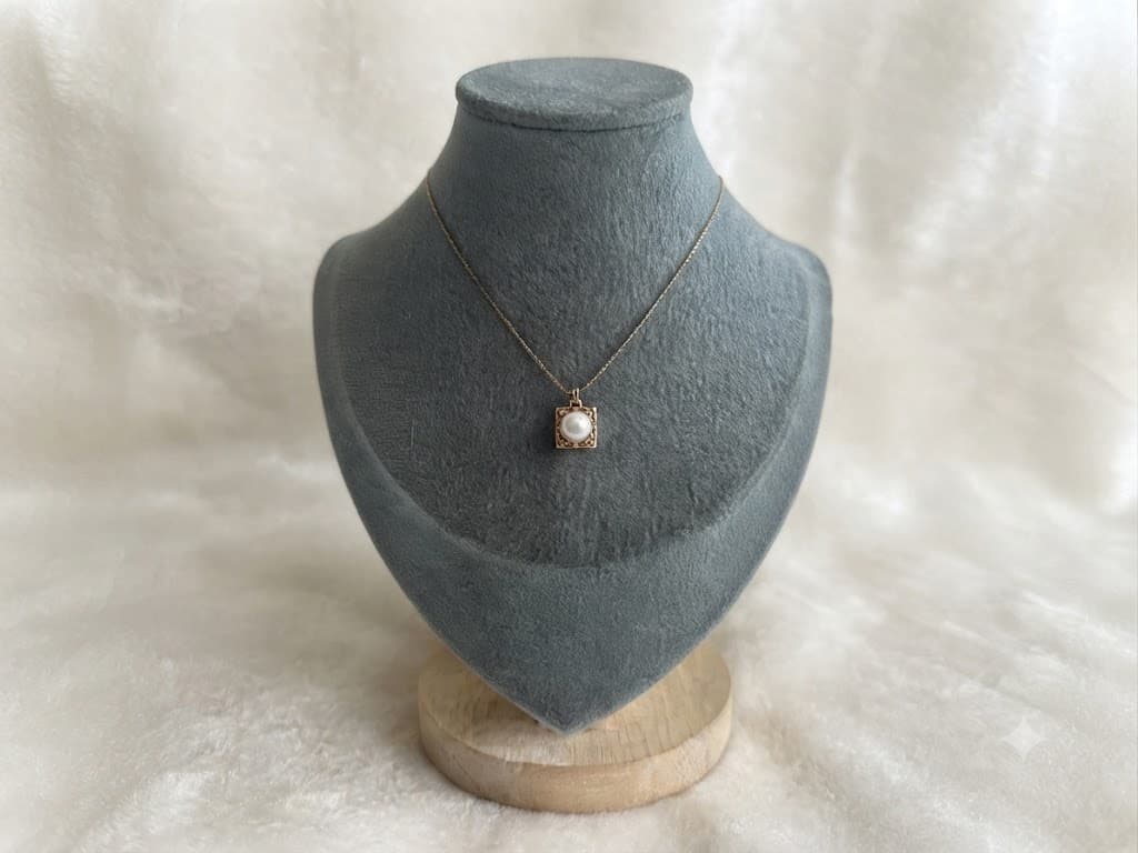 Pearl Square Necklace
