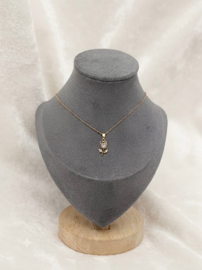 Delicate Floral Necklace