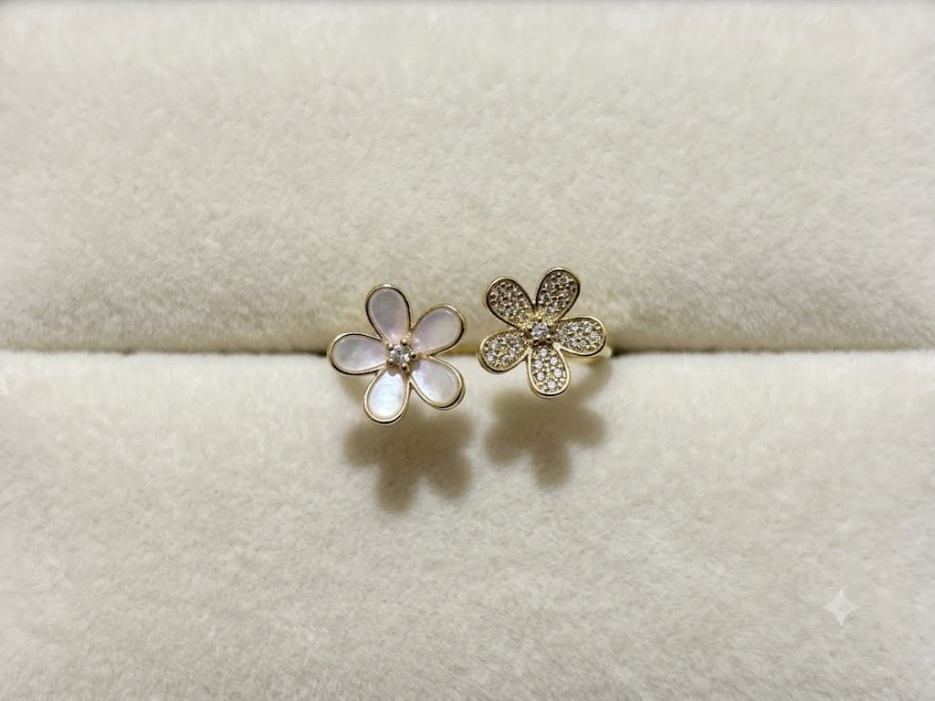 Chunky flower Ring