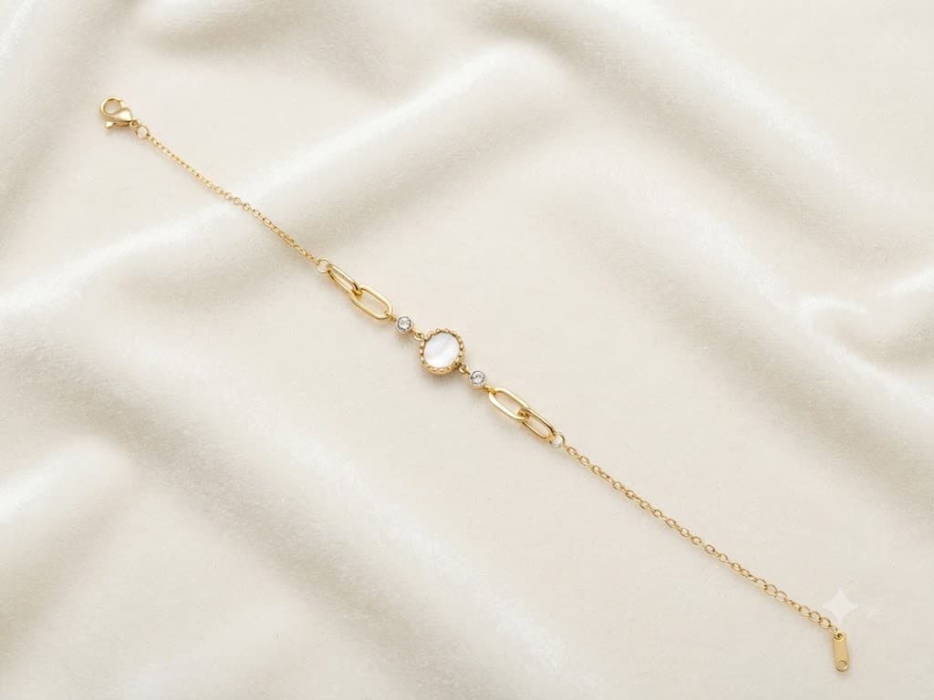 Pearl & Paperclip Chain Station Bracelet